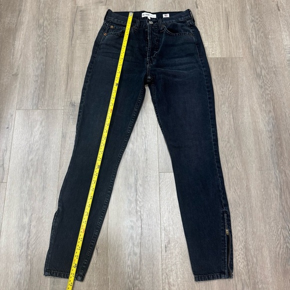 Re/Done Women's Jeans Originals High Rise Ankle Zip 90's in Worn Black Size 25 - Picture 3 of 9